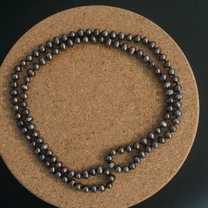 Black Pearl/ Peacock sheen 32” hand knotted Necklace- Cultured- no clasp!